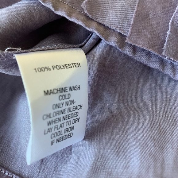 LOFT Cascading Ruffle Shell - Picture 5 of 7